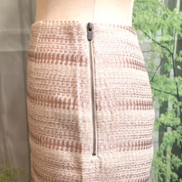 NWT Banana Republic Heritage Collection rose gold/cream tweed textured skirt- 8 - Picture 6 of 12
